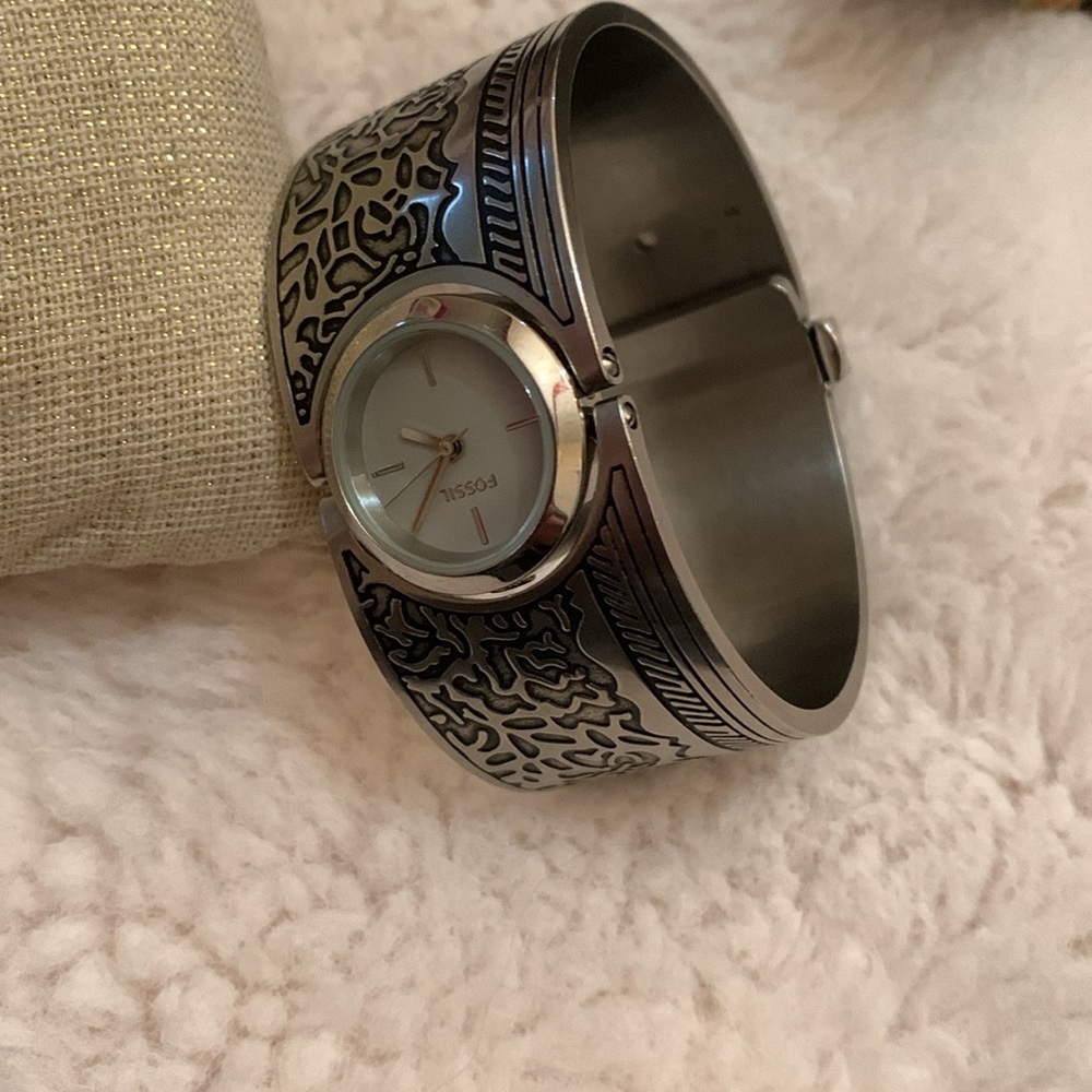 Fossil silver bangle watch with brand new battery